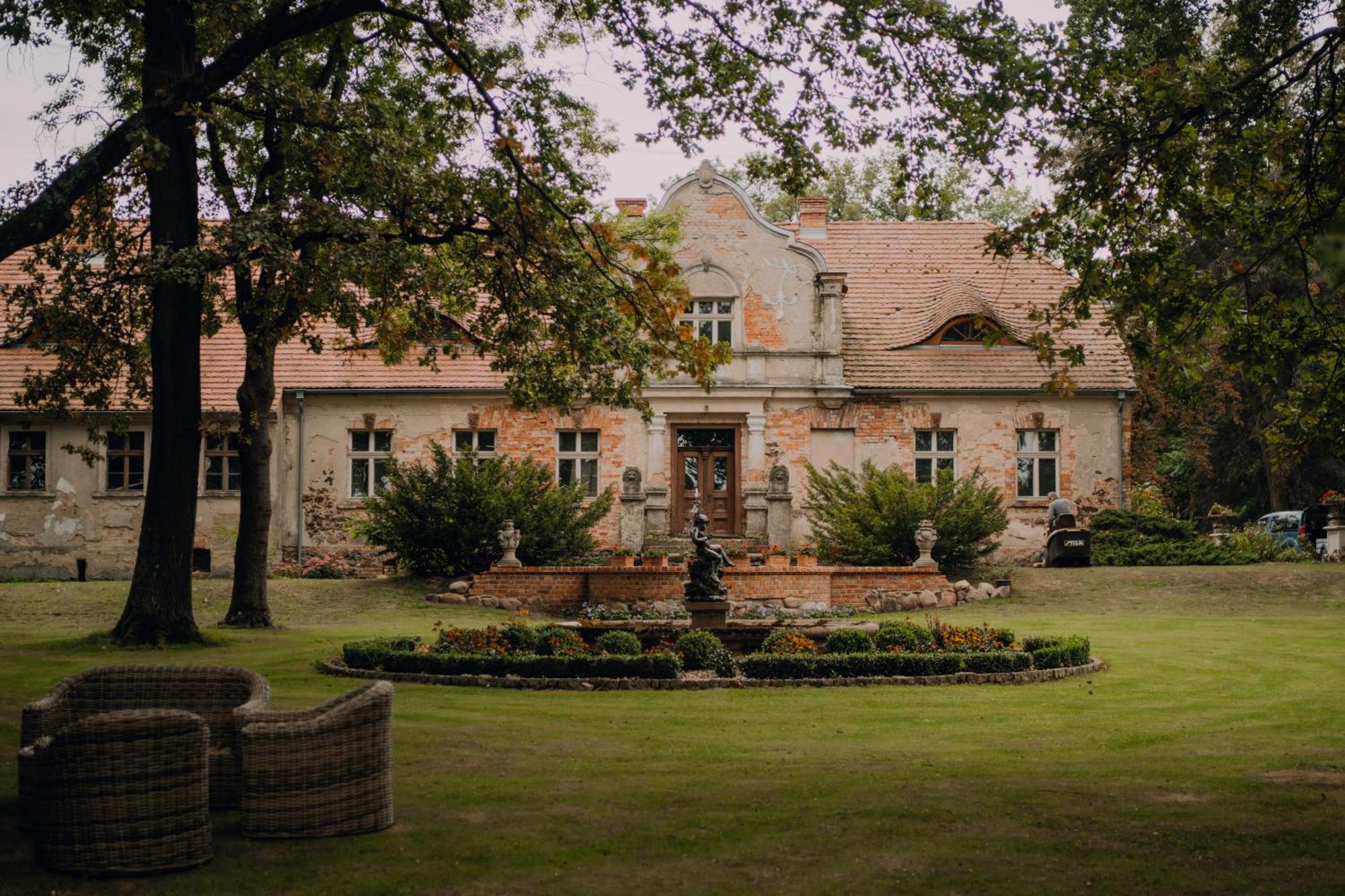 Zabi Dwor - Hotel - Restauracja - Spa Zielona Gora  Bagian luar foto