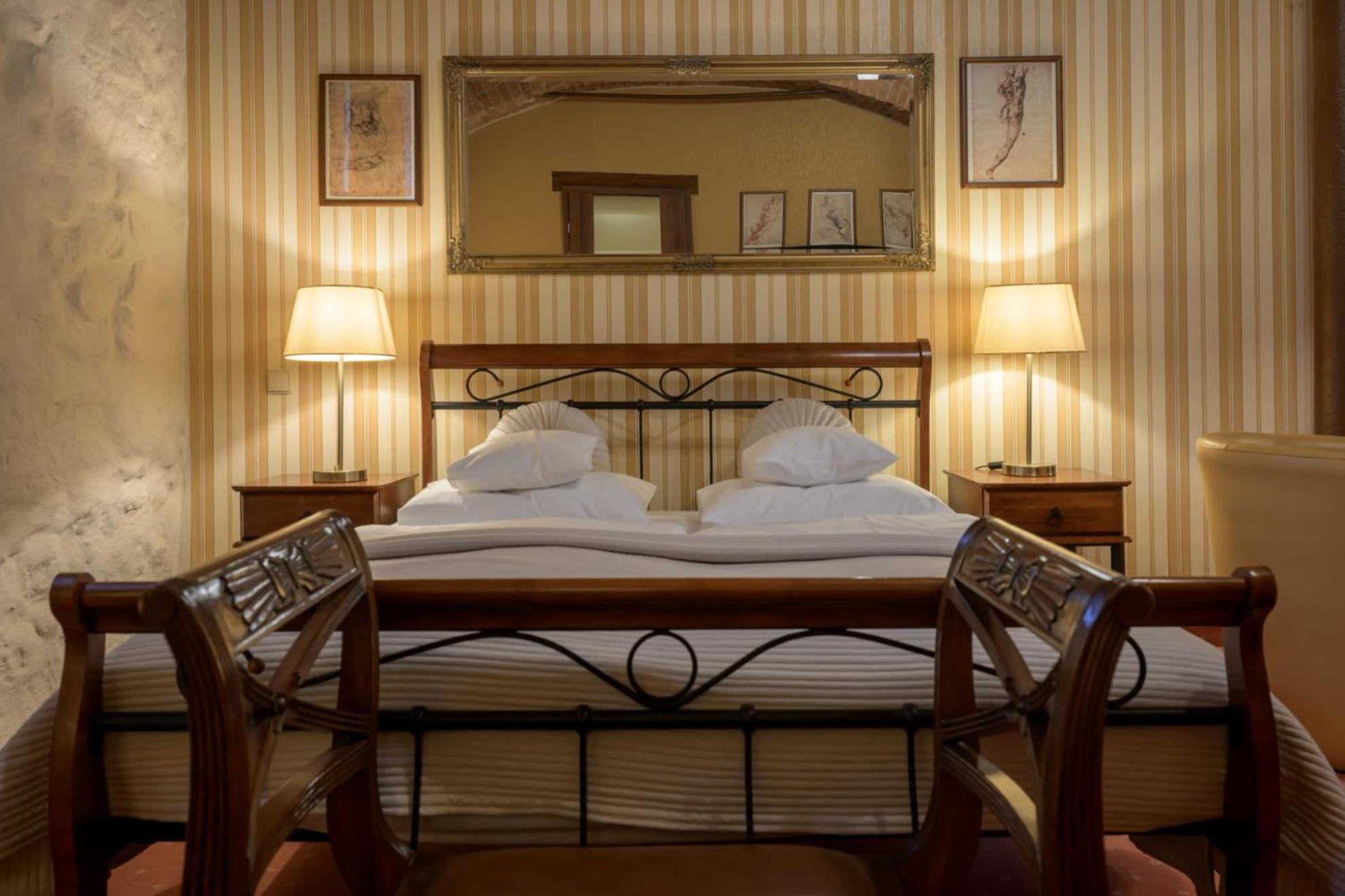 Zabi Dwor - Hotel - Restauracja - Spa Zielona Gora  Bagian luar foto