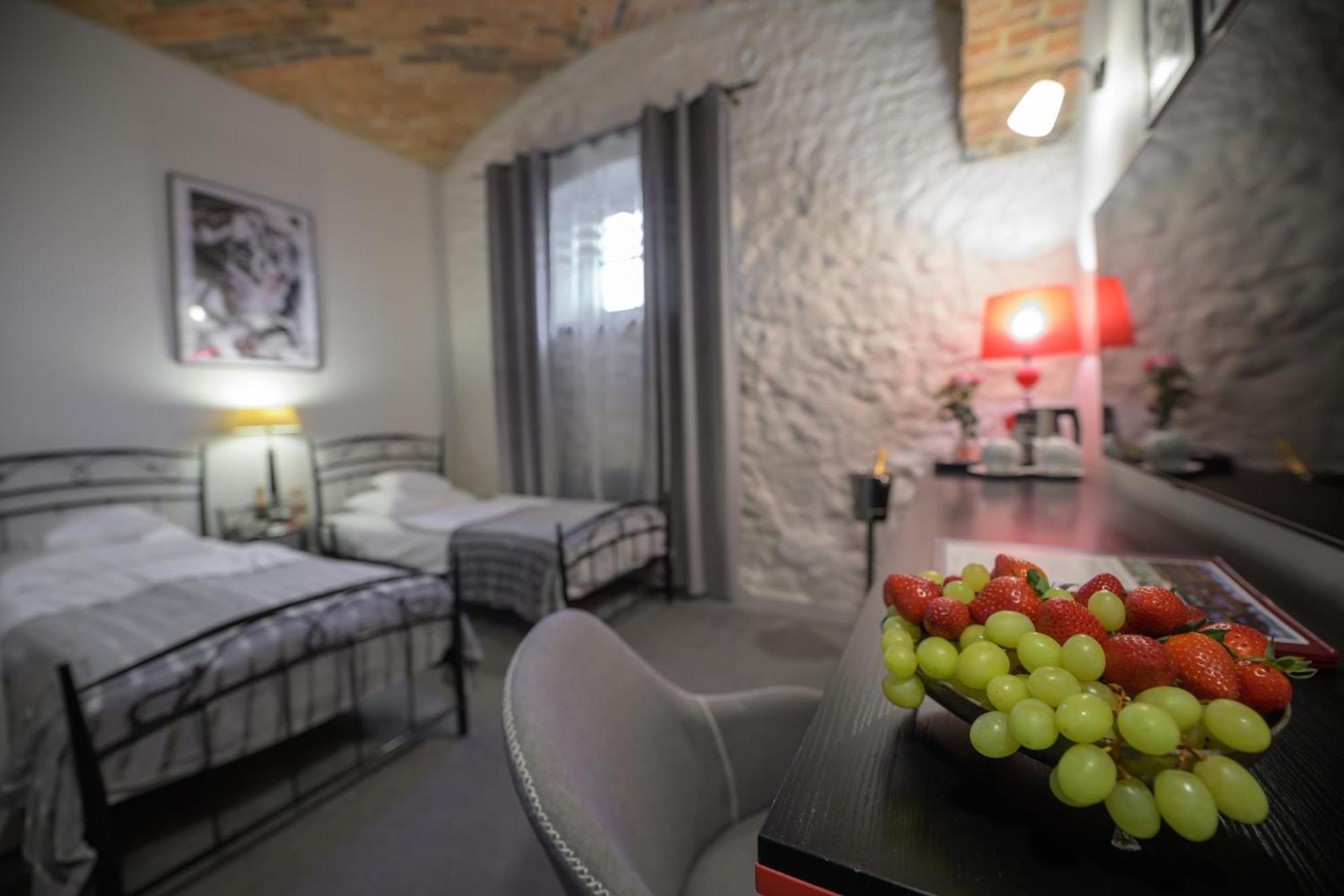Zabi Dwor - Hotel - Restauracja - Spa Zielona Gora  Bagian luar foto